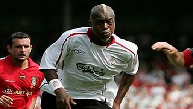 «Παίξε μπάλα, κι άσε τα άλλα»