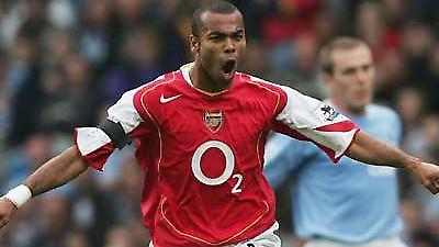 Κόουλ: «Μένω στην Αρσεναλ»