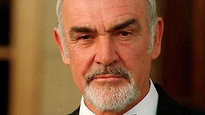 Χείρα βοηθείας από τον…007