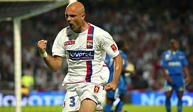 Ανησυχία για Κρις στη Λιόν