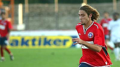 Ανανέωσε με Ολυμπιακό ο Ντακόλ