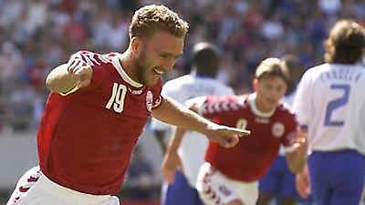 Ένας στους δύο έρχεται...