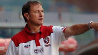 Ντε Μπιάζι αντί Τζακερόνι στην Τορίνο