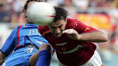 Αιχμές Δέλλα για Καπέλο