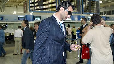 Δέλλας: «Πρέπει να μείνει ο Ρεχάγκελ»