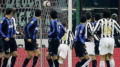 Μαντσίνι: «Θεατρίνος ο Νέντβεντ»