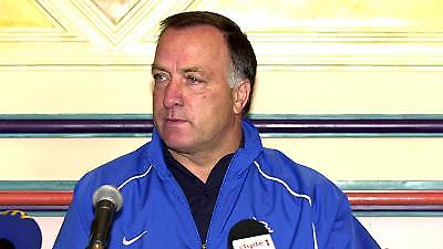 Τα Η.Α.Ε. ανέλαβε ο Άντβοκαατ