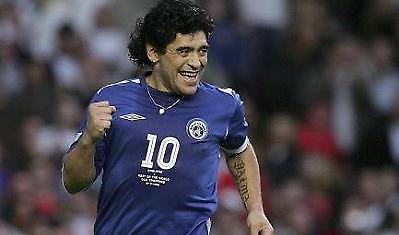 Κριτική κατά πάντων από τον Μαραντόνα