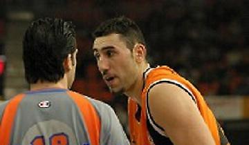 Άλωσε τη Βιτόρια με σούπερ Ντικούδη και Σκλάβο η Βαλένθια