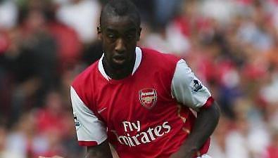 Νέο συμβόλαιο Άρσεναλ σε Τζουρού