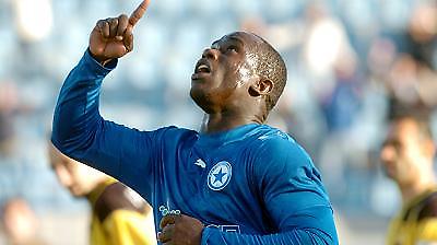 Φεύγει ο Ντόε, αναζητείται ο προπονητής