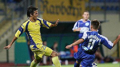 Επικύρωση τίτλου για Ντομζάλε