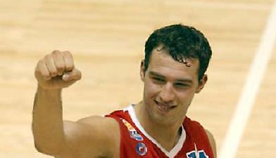 Α1: Διπλό «κυανέρυθρο» χτύπημα