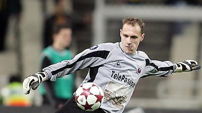 Και επίσημα στη Χέρτα ο Ντρόμπνι