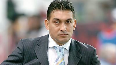 ΑΙΓΑΛΕΩ: Το σκέφτεται ο «Ντούμι»