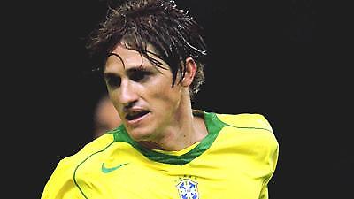 Αβέβαιο το μέλλον το Εντμίλσον στην Μπαρτσελόνα