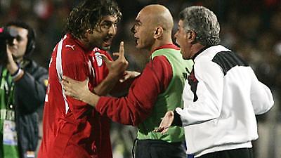 «Έδεσαν» τον Σεχάτα