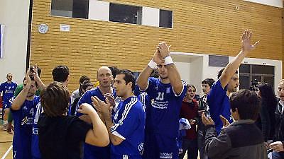 Νίκη με «αίμα»…