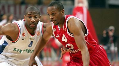 Χέρι – χέρι στους «16»