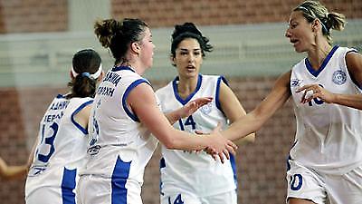 Α1 γυναικών: O Πανιώνιος οδηγεί την κούρσα