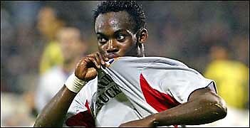 «Μάχη» για Εσιέν