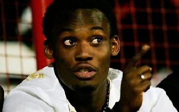 Εσιέν: «Δεν παριστάνω τον τραυματία»