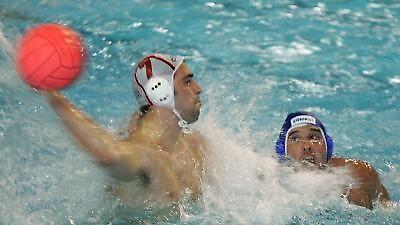 Η ''αυτοκρατορία'' αντεπιτίθεται