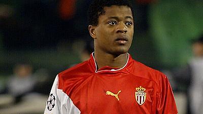 «Γλυκοκοιτάζει» Εβρά η Ρόμα