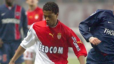 Εβρά:''Τιμή μου που με θέλει η Λίβερπουλ''