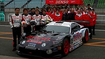 Νίκη για υβριδικό Toyota