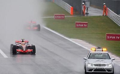 Αγκαλιά με τον τίτλο ο Χάμιλτον