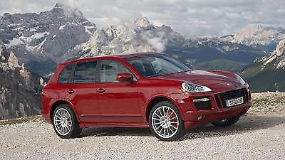 Porsche GTS με σπορ συνδυασμό