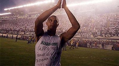 Οι οπαδοί της Σάντος έδειραν τον τερματοφύλακά τους