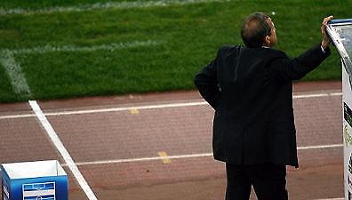 Μουνιόθ… ο αναποφάσιστος!