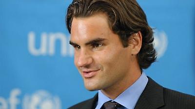 Συνεχίζει ακάθεκτος ο Φέντερερ