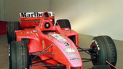 H FERRARI παρουσίασε το νέο μονοθέσιο