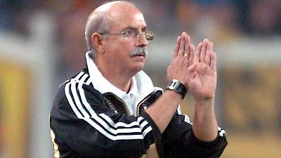 «Μην γκρεμίσουμε ό,τι χτίσαμε»