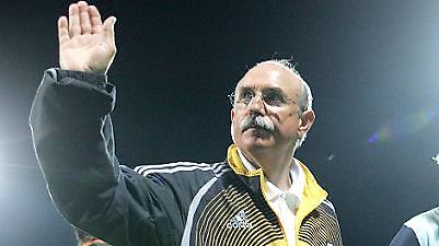 Υπογράφει και… προγραμματίζει ο Φερέρ