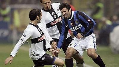 Για ακόμα ένα χρόνο στην Ίντερ ο Φίγκο!