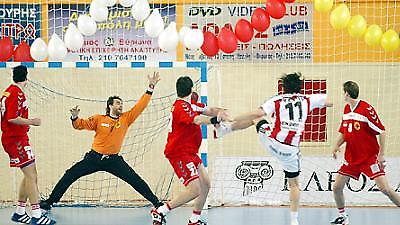 Μάντζιος: «Βαρύτητα στο πρωτάθλημα»