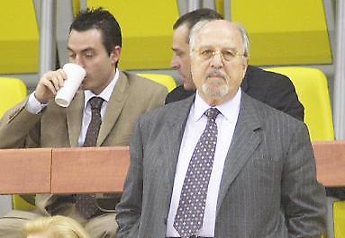 Ξεκαθαρίζει το τοπίο με Φιλίππου