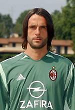 Ανανέωσε με Μίλαν ο Φιόρι