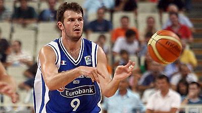 Αλλαγή σκηνικού για Φώτση