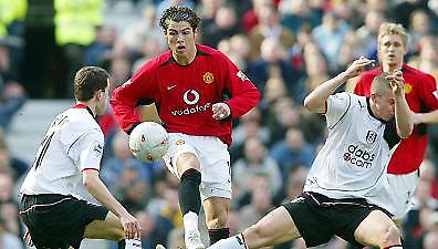 Premier League: Τα «κοτόπουλα» ξεπουπούλιασαν τους «πετεινούς»