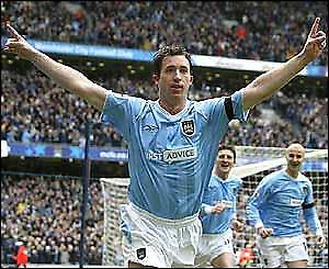 Κινδυνεύει για τις χειρονομίες ο Φάουλερ