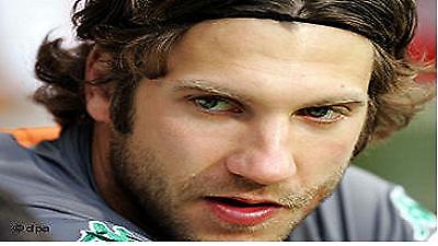 «Ο Κλόζε πρέπει να παραμείνει στη Βέρντερ»