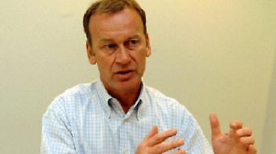 Aπειλεί με… μήνυση τον προπονητή του