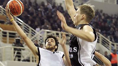 Νίκησε, αλλά δεν πήρε τη διαφορά ο ΠΑΟΚ