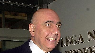 Έκανε  πράξη τις απειλές η Μίλαν…