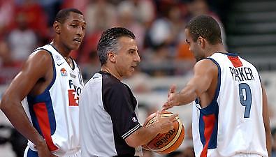 «Oui» στην ΕΟΚ